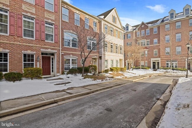 Building Photo - 942 Hall Station Dr