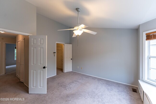 Building Photo - 314 Towne Dr