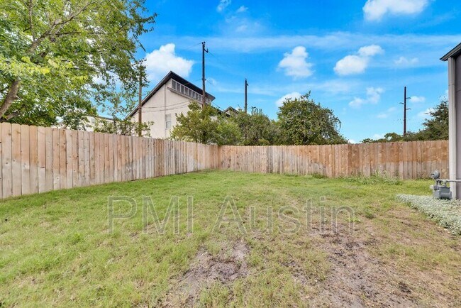 Building Photo - 6716 Mira Loma Ln