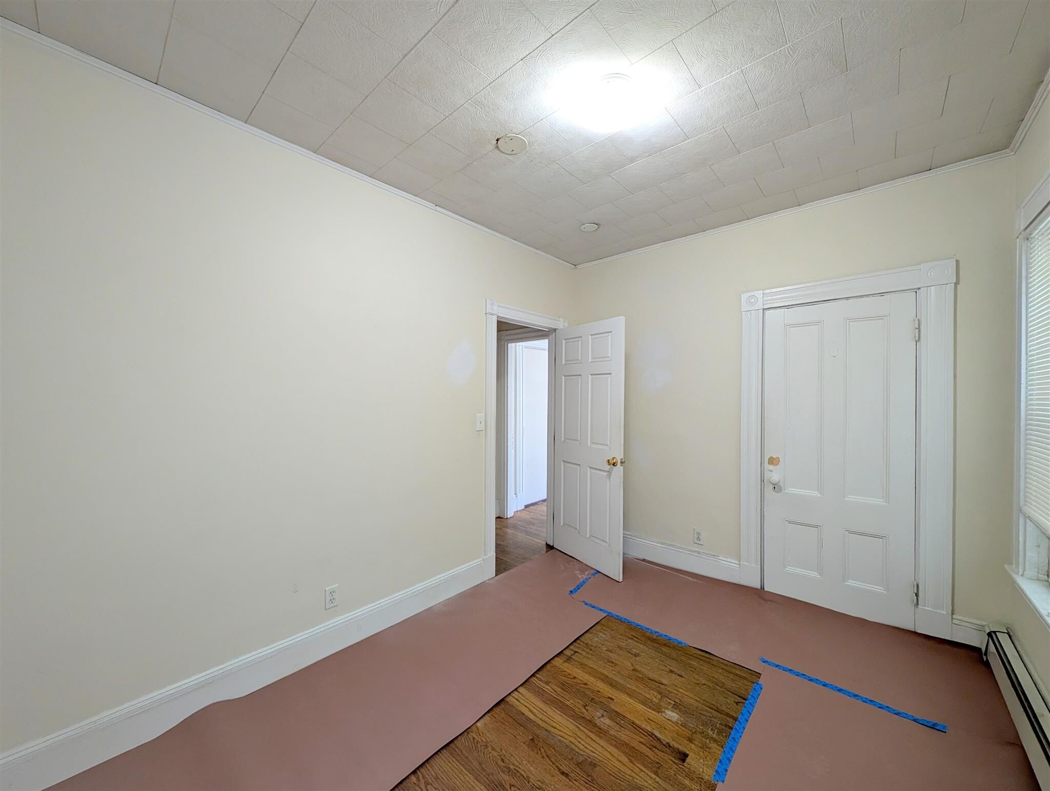 Building Photo - 393 Washington St