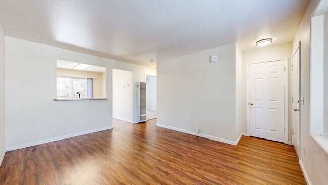 Building Photo - 1211 Hidden Creek Pl