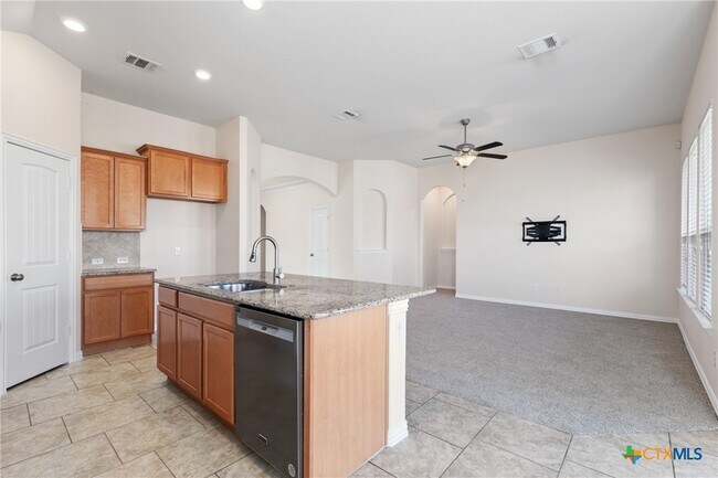 Building Photo - 1025 Arvada Dr