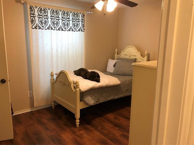 Building Photo - 808 Rock Creek Dr