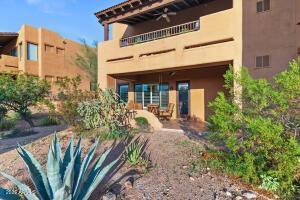 Building Photo - 13450 E Vía Linda