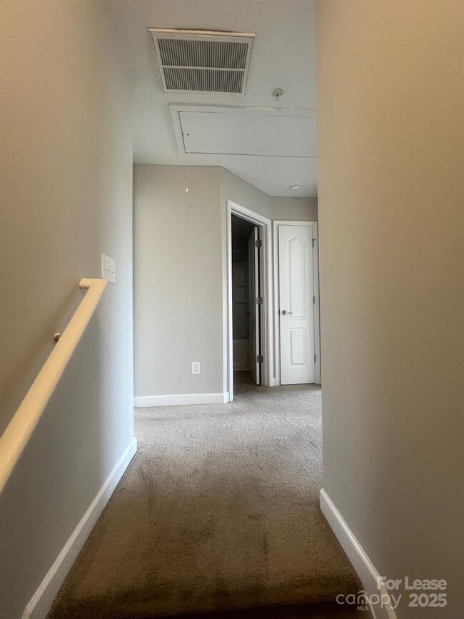 Building Photo - 8728 Arbor Creek Dr