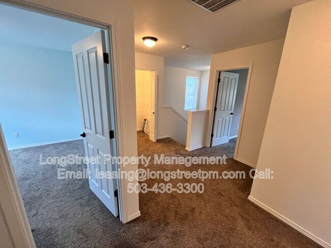 Building Photo - 4833 NE 18th Ave