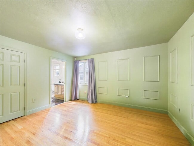 Building Photo - 124 Edgeworth Ave
