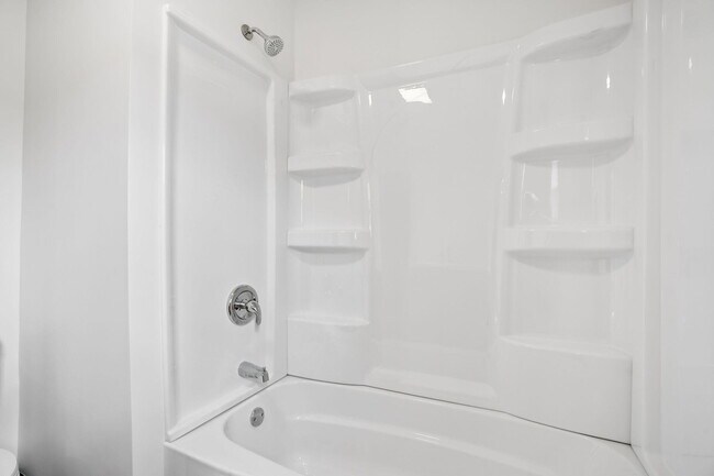 Building Photo - 5039 26th Ave