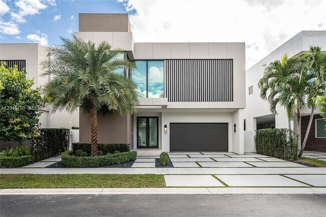 Building Photo - 10540 NW 67th Terrace