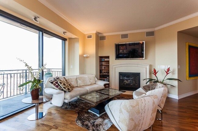 Building Photo - 2990 E 17th Ave