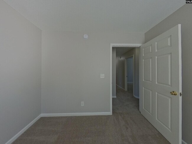 Building Photo - 925 Schofield Ln