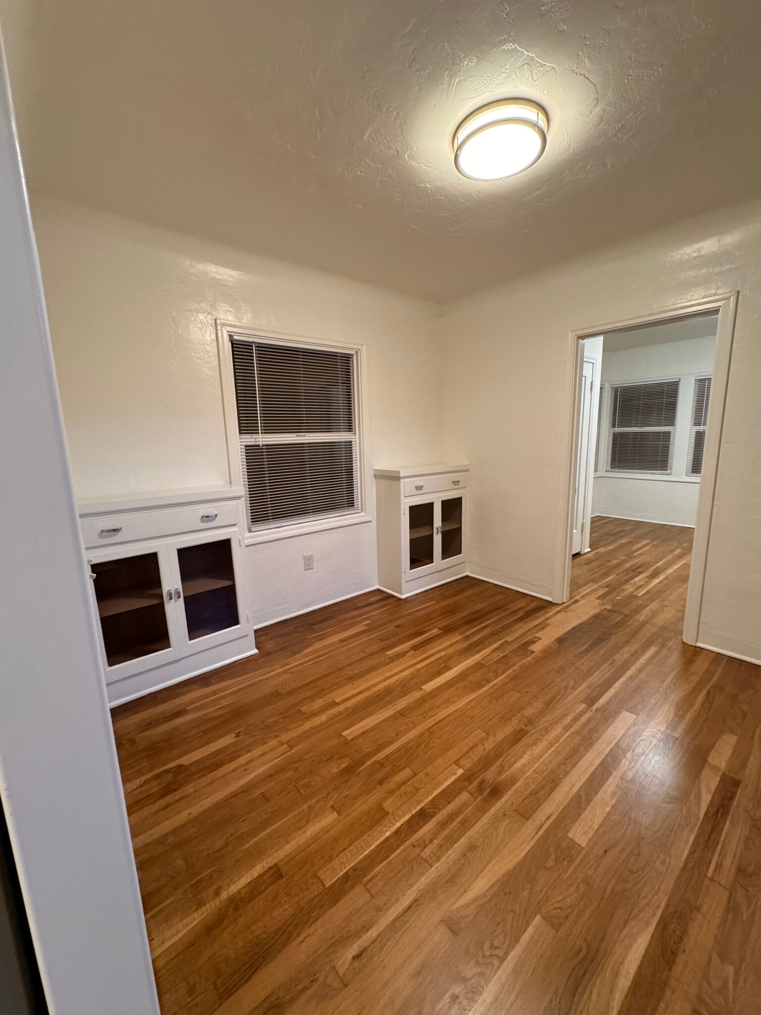 Building Photo - 20 Burchell Ave