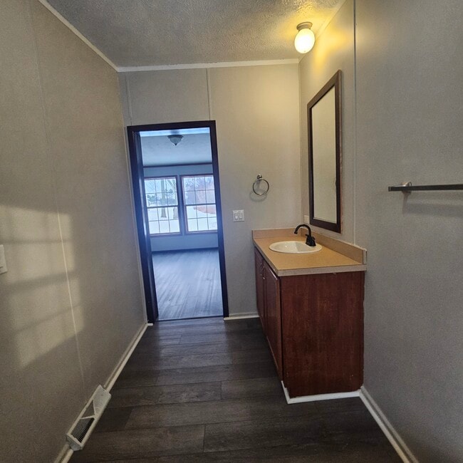 Building Photo - 3181 NY-5