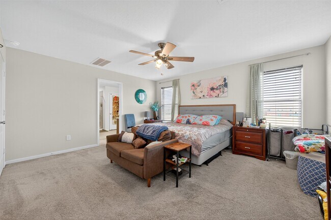 Building Photo - 2623 Hawthorn Park Ct