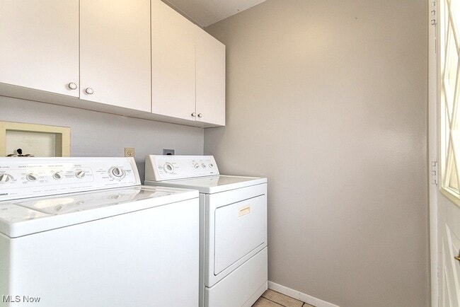 Building Photo - 6330 Cumberland Dr