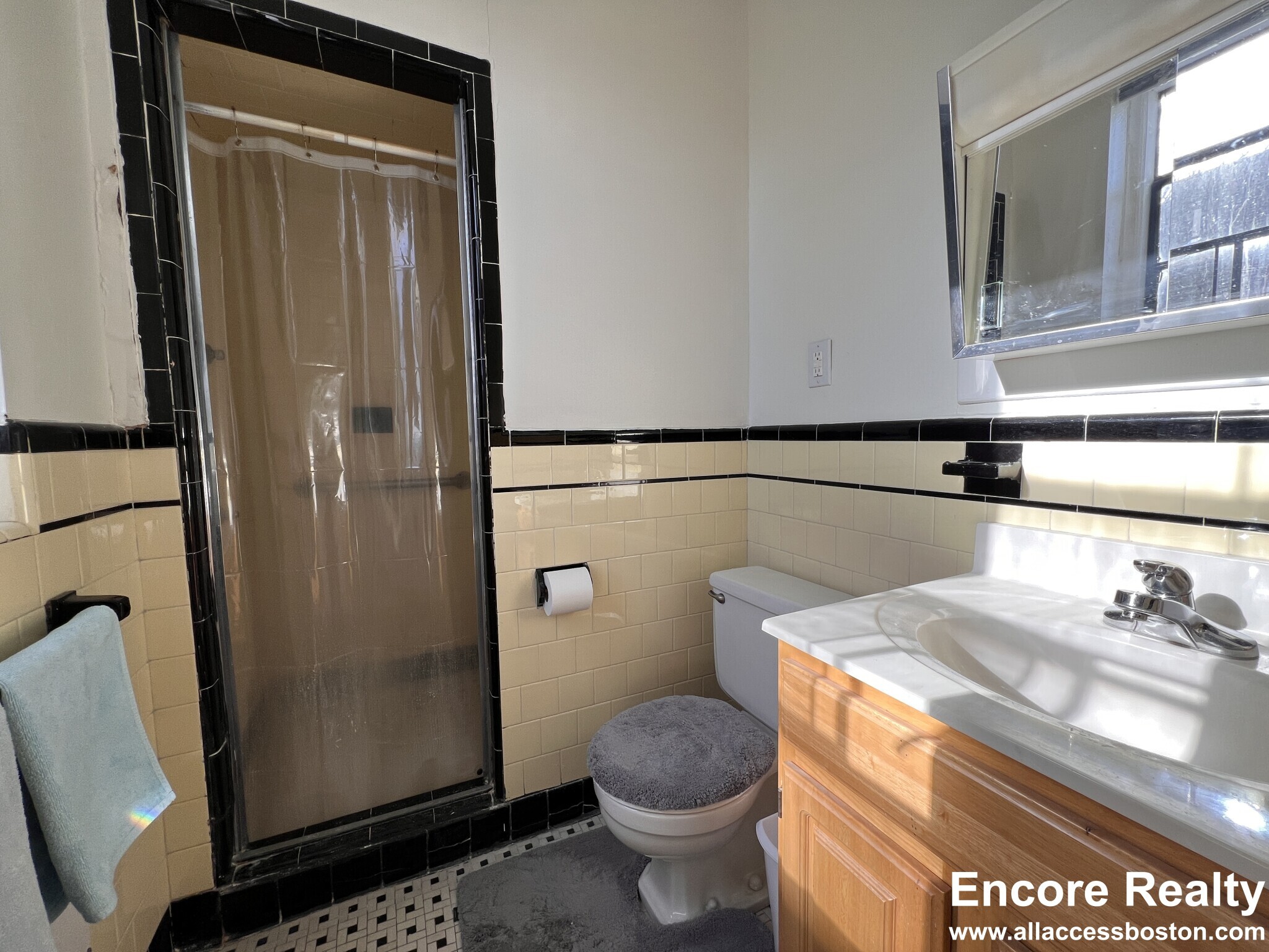 Building Photo - 111 Longwood Ave