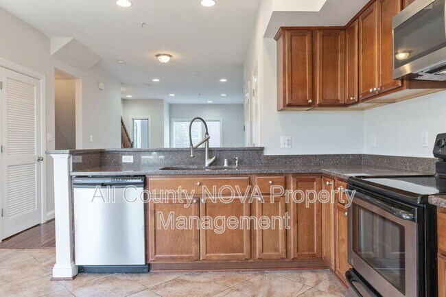 Building Photo - 1384 Talbert Ct SE