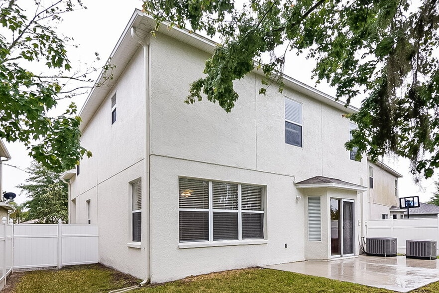Building Photo - 10138 Perthshire Cir