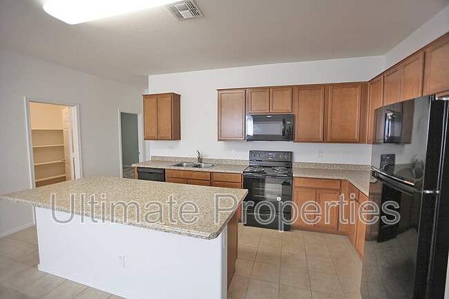 Building Photo - 11538 W Redfield Rd