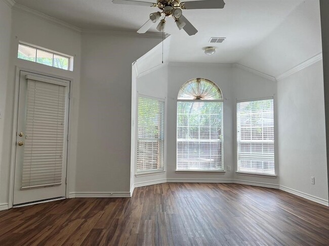 Building Photo - 1616 Falmouth Dr