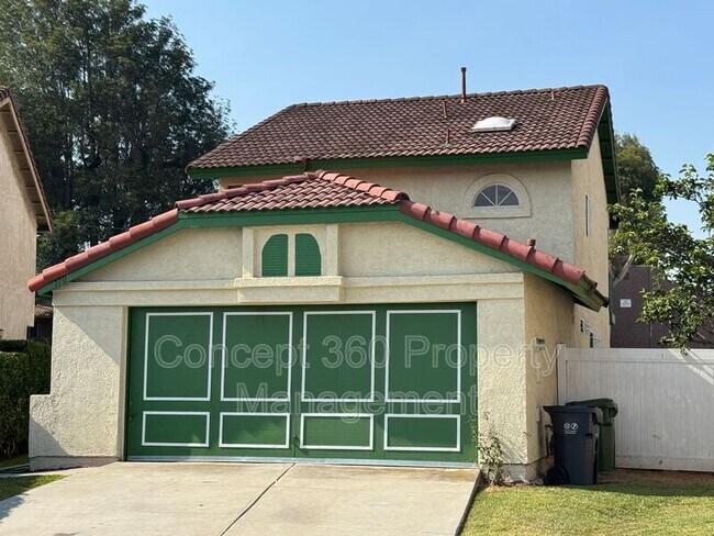 Building Photo - 770 W Almond St