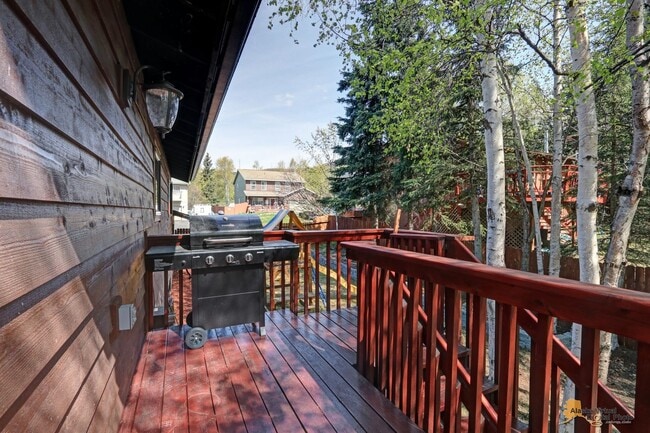 Building Photo - Birch Lane in Eagle River
