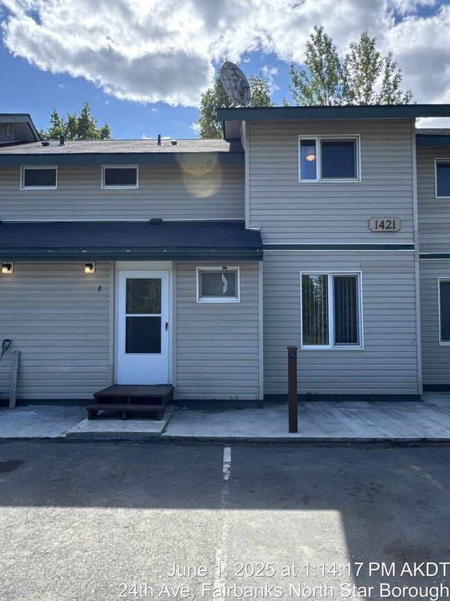 Building Photo - 24th Ave 1421- KN
