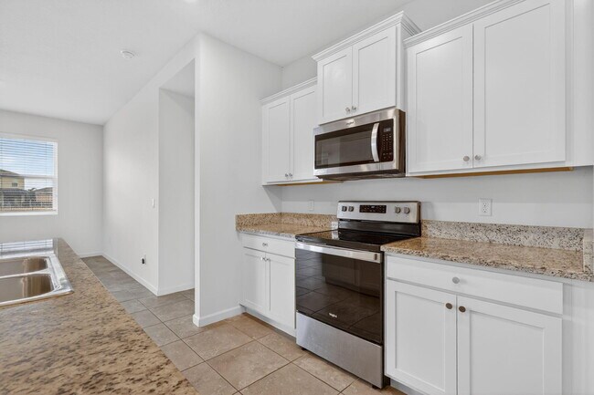Building Photo - 10552 SW Toren Wy