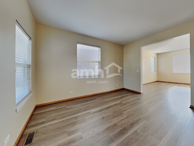 Building Photo - 1217 Violet Ln