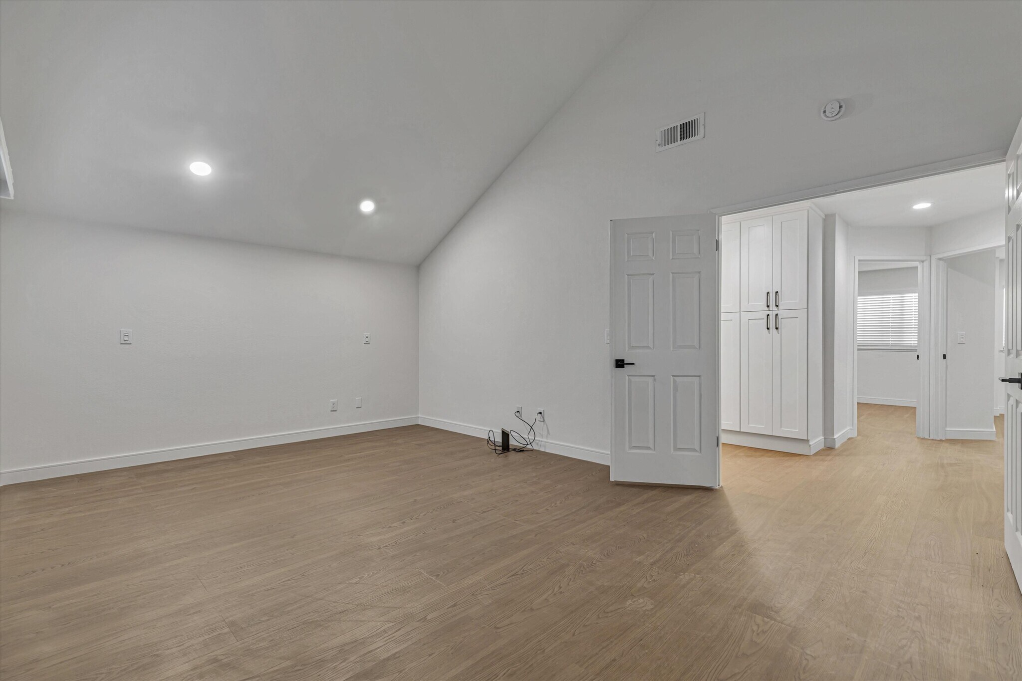 Building Photo - 812 Foxridge Way