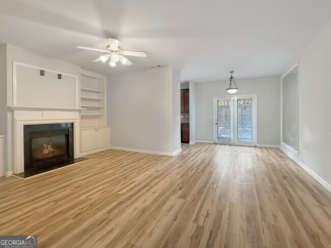 Building Photo - 1645 Southgate Mill Dr
