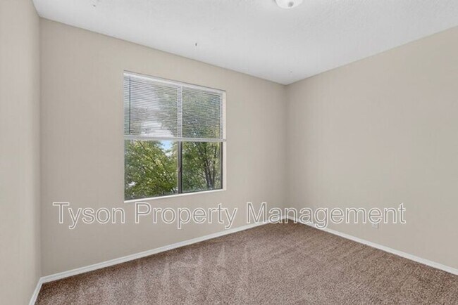 Building Photo - 4209 Ridgeway Ct