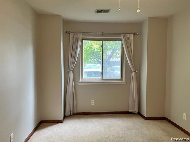 Building Photo - 2224 Touchdown Ct