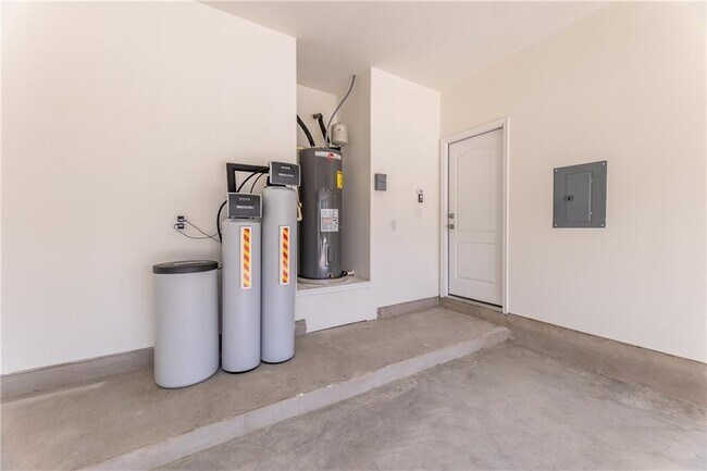 Building Photo - 125 Drifter Ln