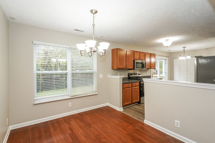 Building Photo - 1031 Bradford Park Rd