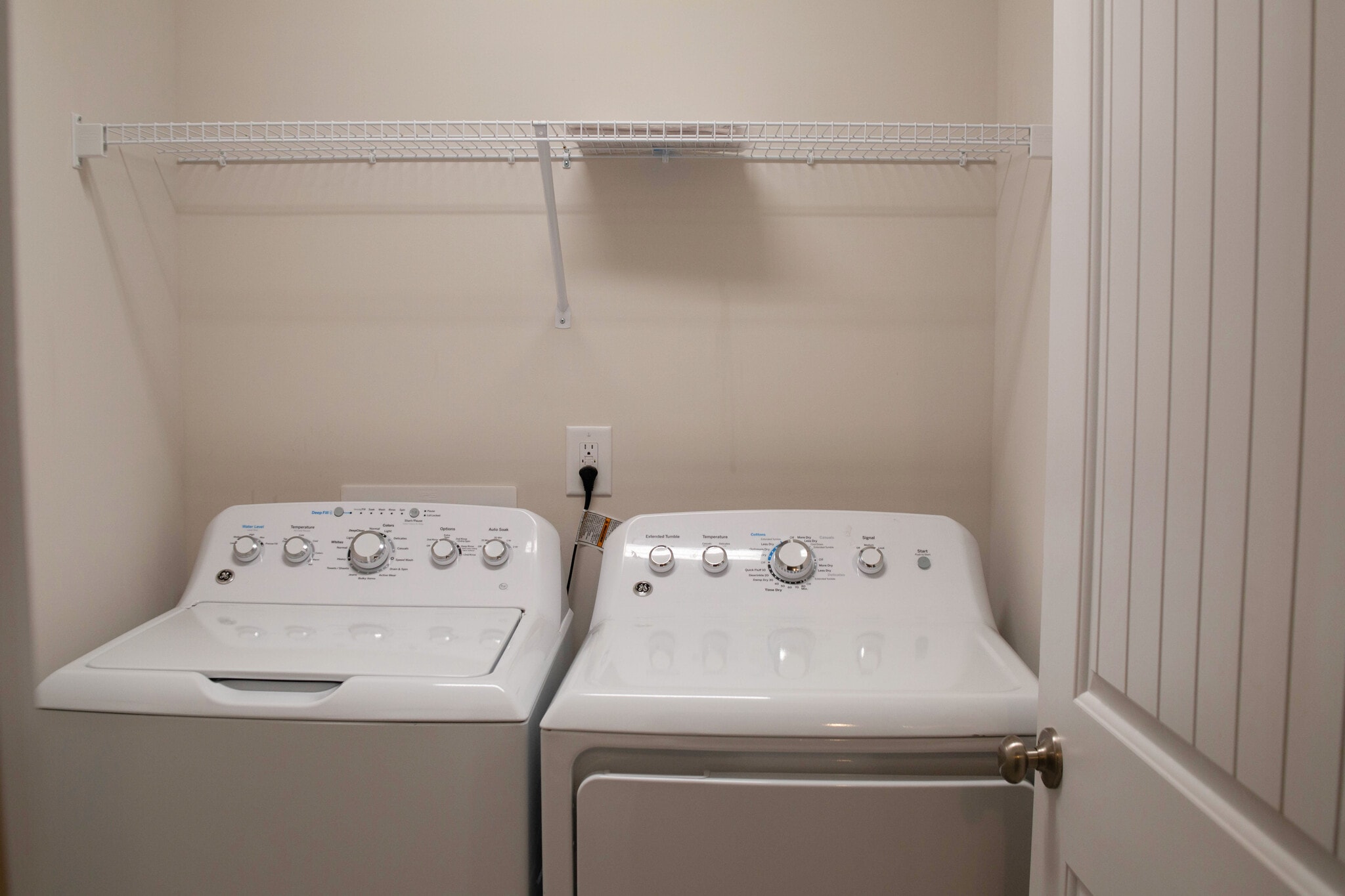 Building Photo - 2801 Killian Ct