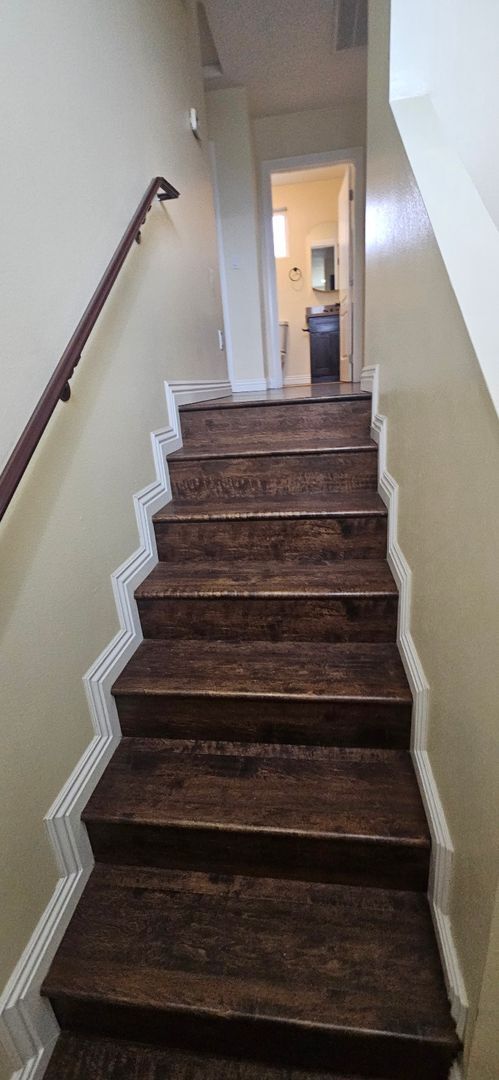 Building Photo - 75(611)