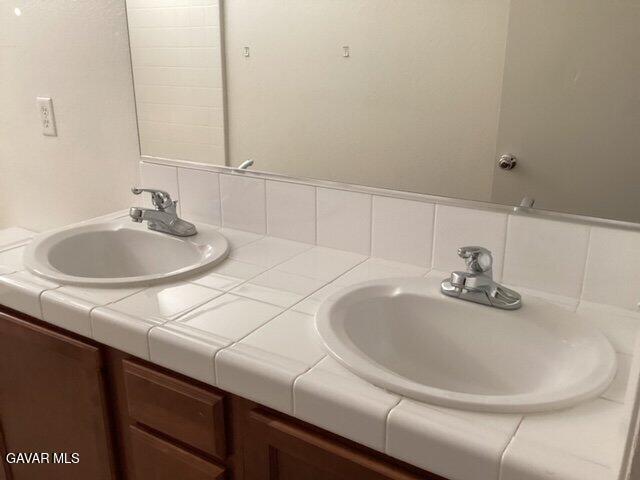 Building Photo - 2620 Sparkling Water Ct