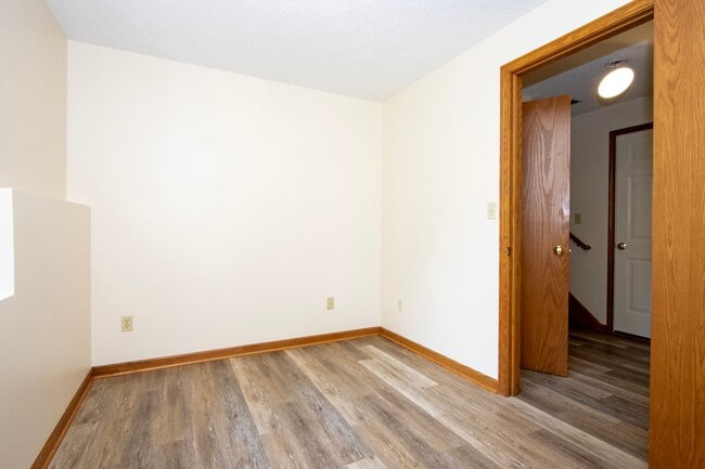Building Photo - Three bedroom duplex