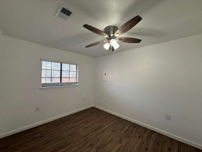 Building Photo - 6718 Pear Tree