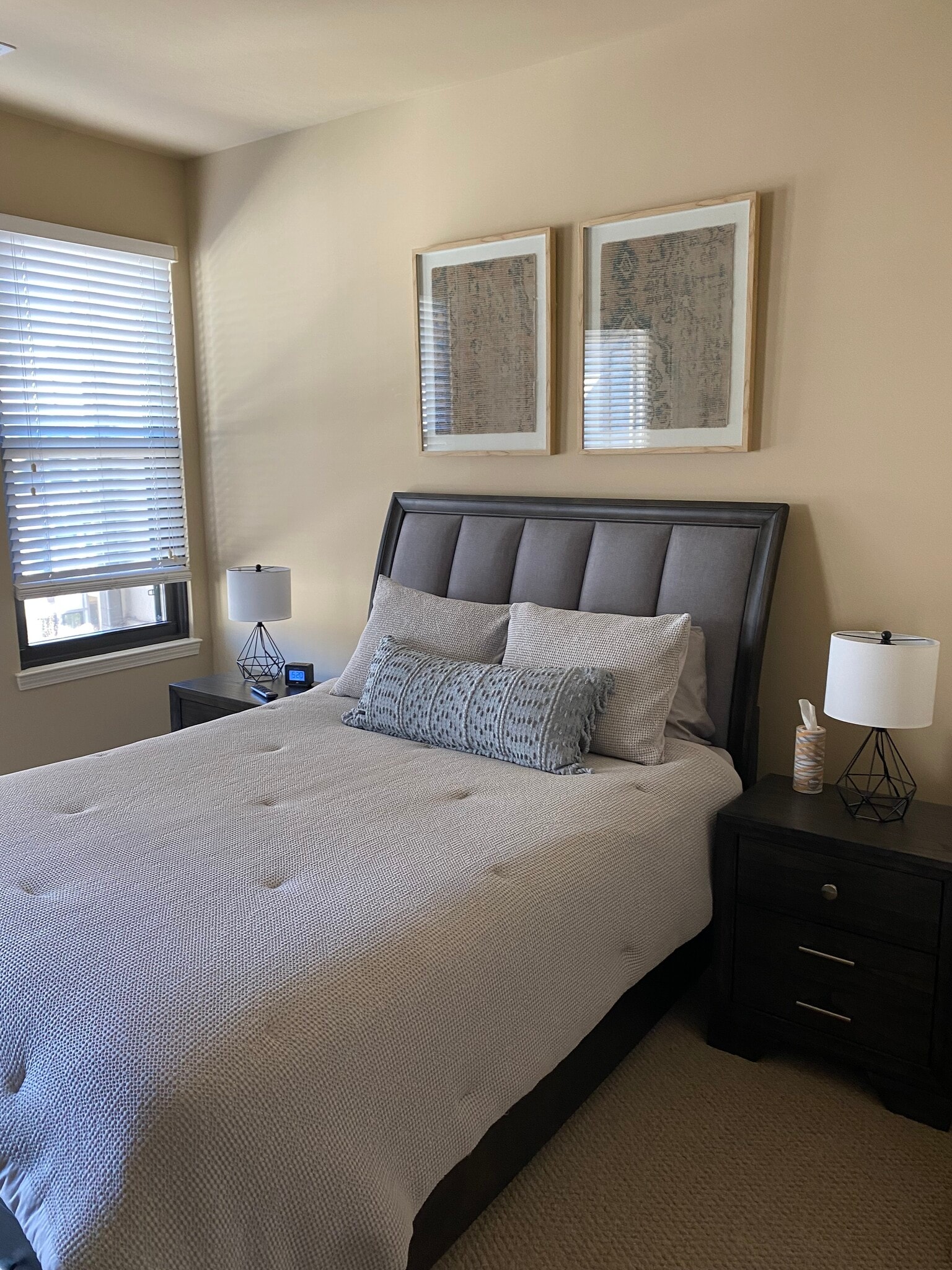 Building Photo - 445 W Blount Ave