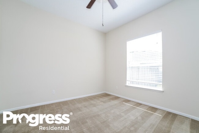 Building Photo - 4094 S Victoria Lakes Dr