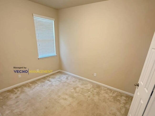 Building Photo - 9730 Wind Dancer