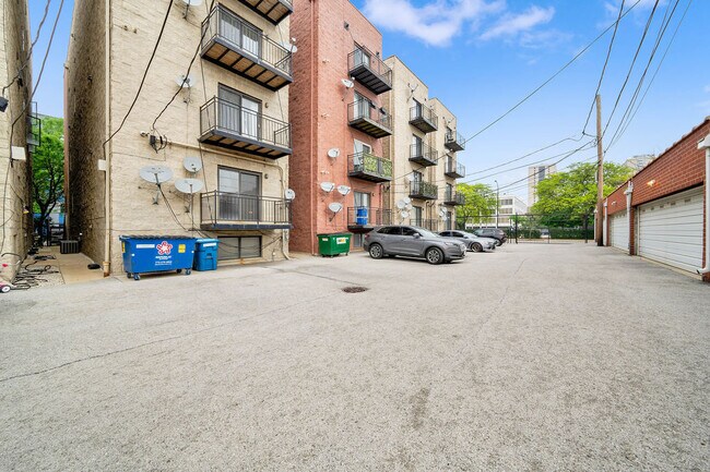 Building Photo - 25 E 26th St