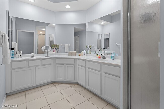 Building Photo - 14967 Rivers Edge Ct