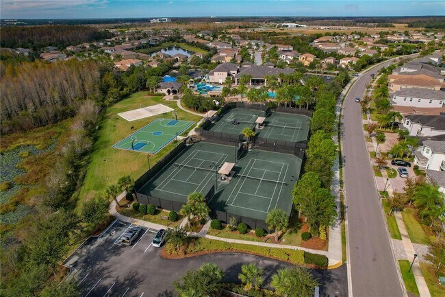 Building Photo - 30588 Chesapeake Bay Dr