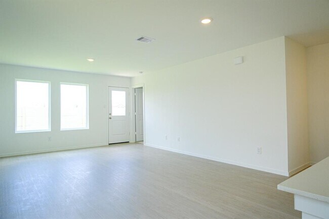 Building Photo - 9006 Song Sparrow Wy
