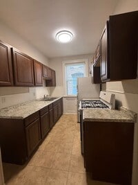 Building Photo - Dogtown Apartment!