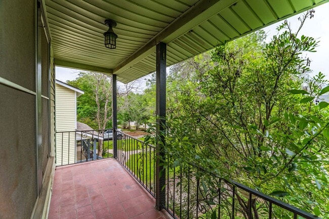 Building Photo - TERRELL HEIGHTS DUPLEX - ALAMO HEIGHTS I.S.D.