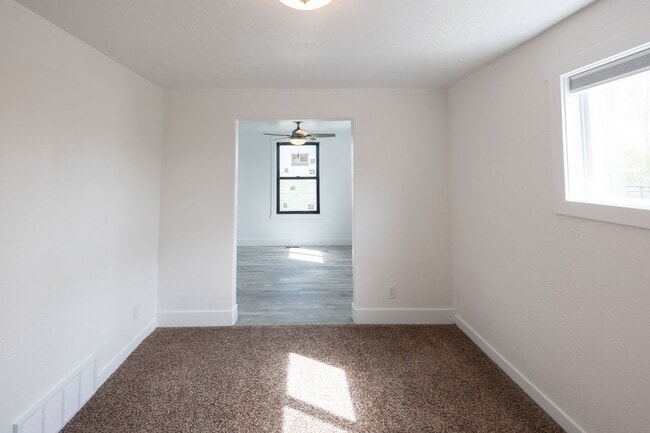 Building Photo - County living - 2 Bed with office space located close to Salem Area - MORE PICS AND VIDEO TO COME